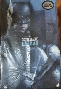 JUSTICE LEAGUE BATMAN (TACTICAL BATSUIT VERSION) MMS432 (Deluxe version)