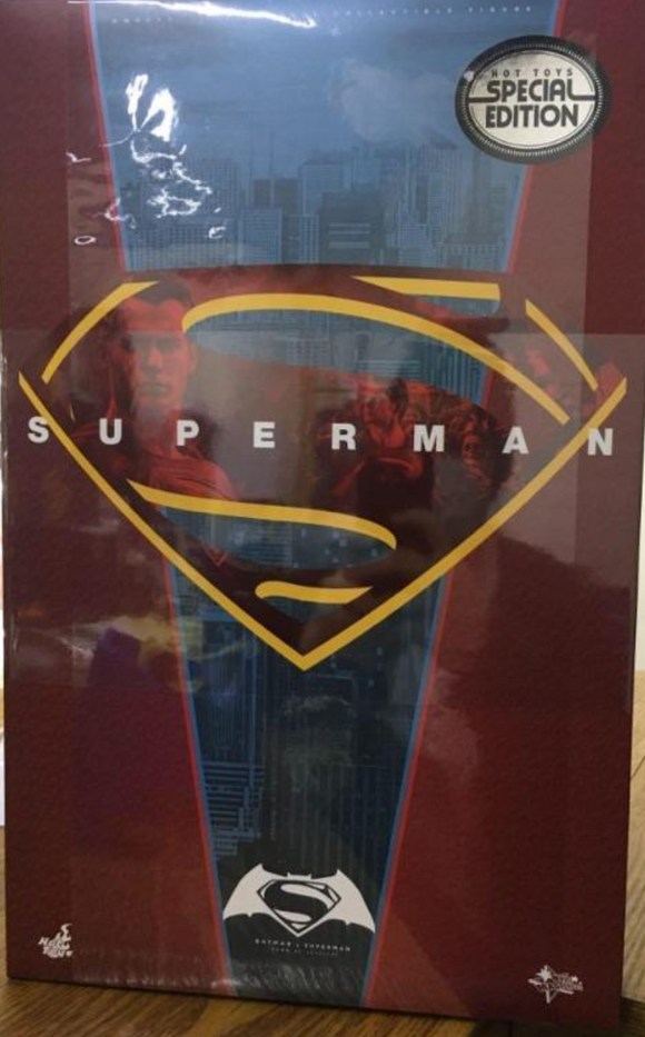 Hot Toys Batman v Superman: Dawn of Justice : Superman (Special Edition) MMS343